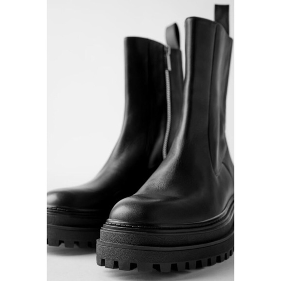 NWT Zara Leather Ankle Boots with Lug Soles - Picture 8 of 10